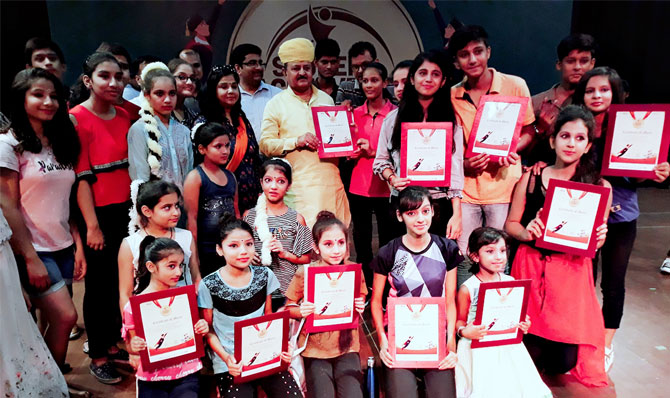 Padharo Mhare Desh was organized depicting Rajasthan’s culture.