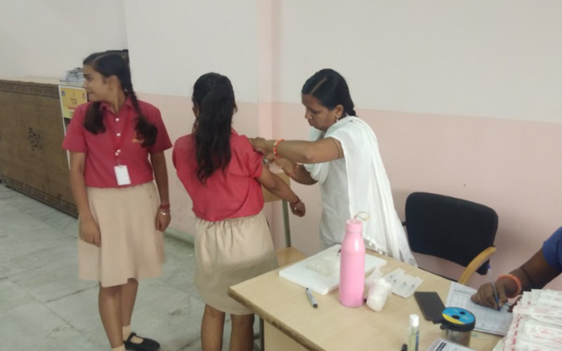 Rubella-vaccination-3